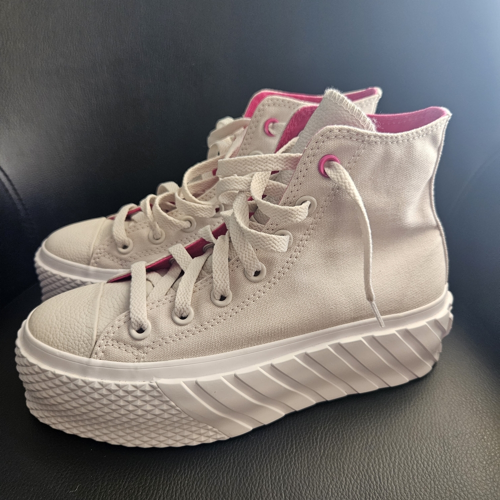 Converse Chuck Taylor All Star Lift 2X high-top platform sneaker Womens 6